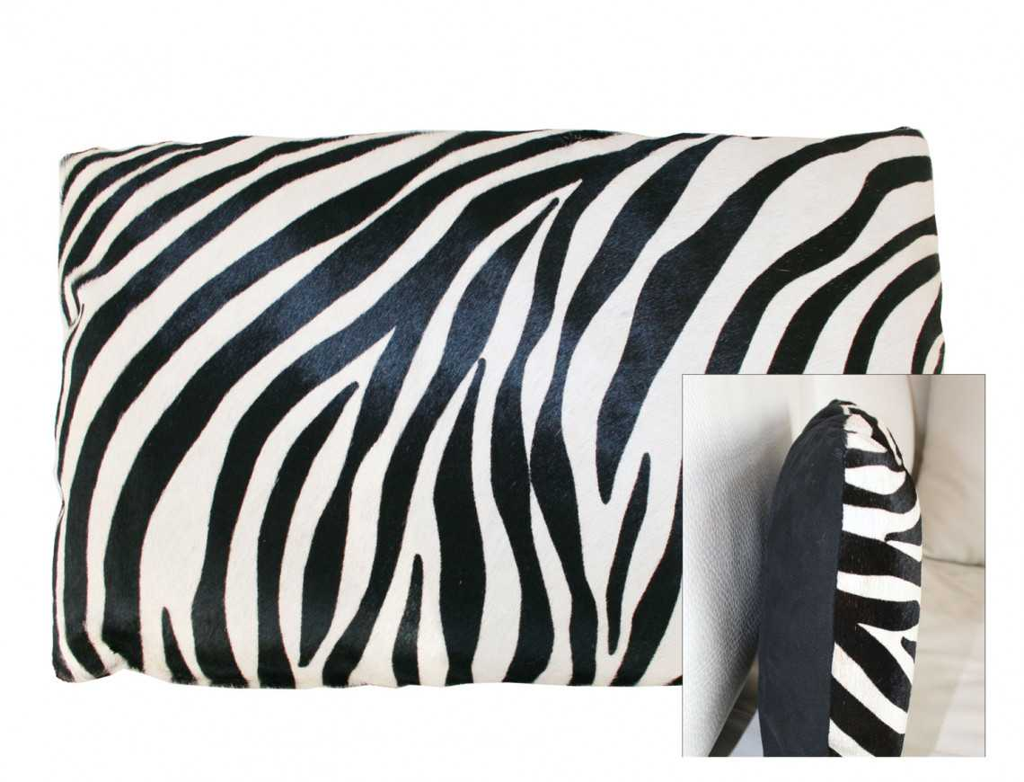 Rectangular cushion in zebra-print cowhide, one side, one side in black fabric