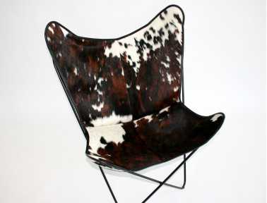Fauteuil Bonet "BKF" en peau de vache