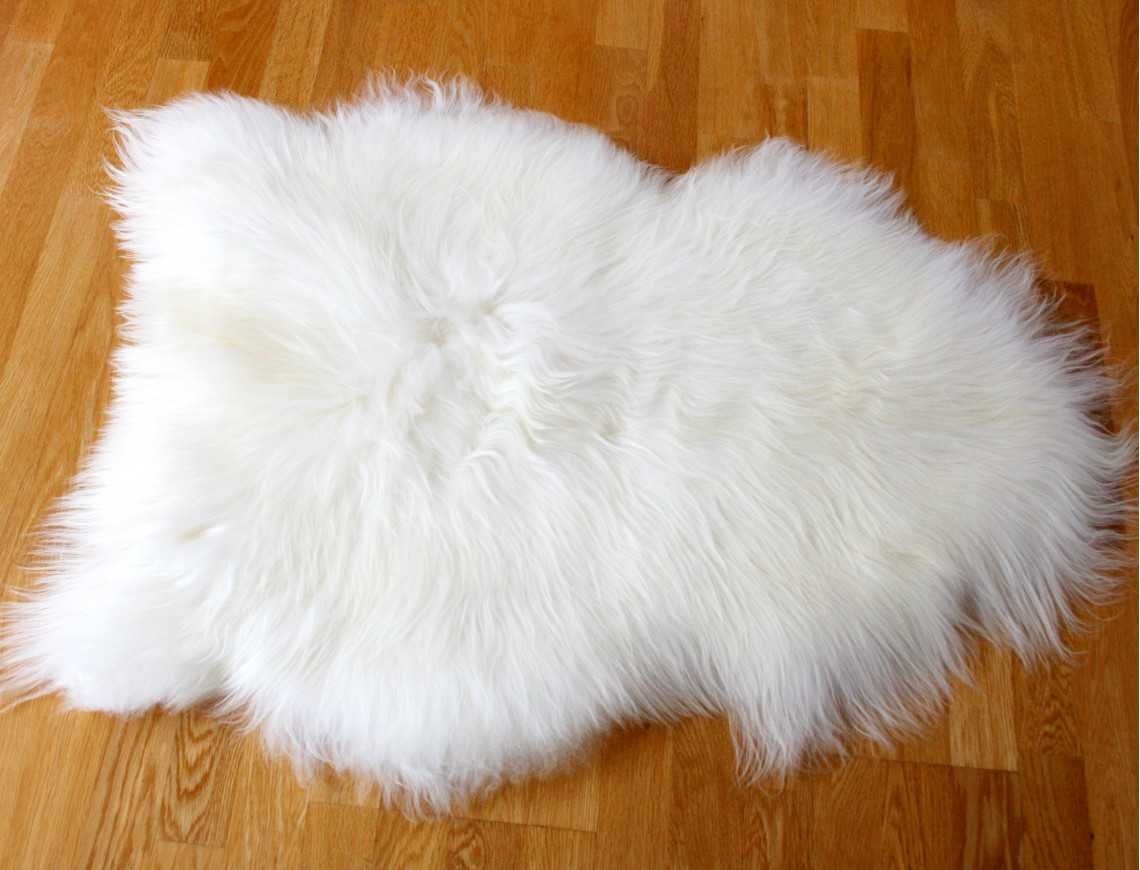 White Icelandic sheepskin Eco-friendly tanning