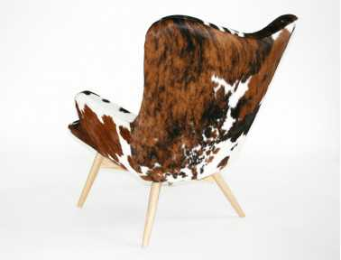 Cowhide armchair "Bô" by Sonia.M