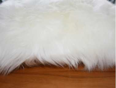 SINGLE SIDED WHITE SHEEPSKIN CUSHION