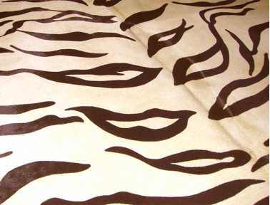 Peau de vache imprimée Zèbre sur fond beige