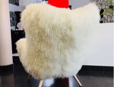 Mongolian lambskin armchair "Bô" by Sonia.M